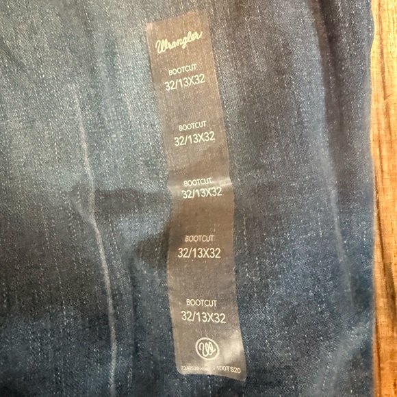 Wrangler Retro Women’s Bootcut Jeans - Picture 5 of 6